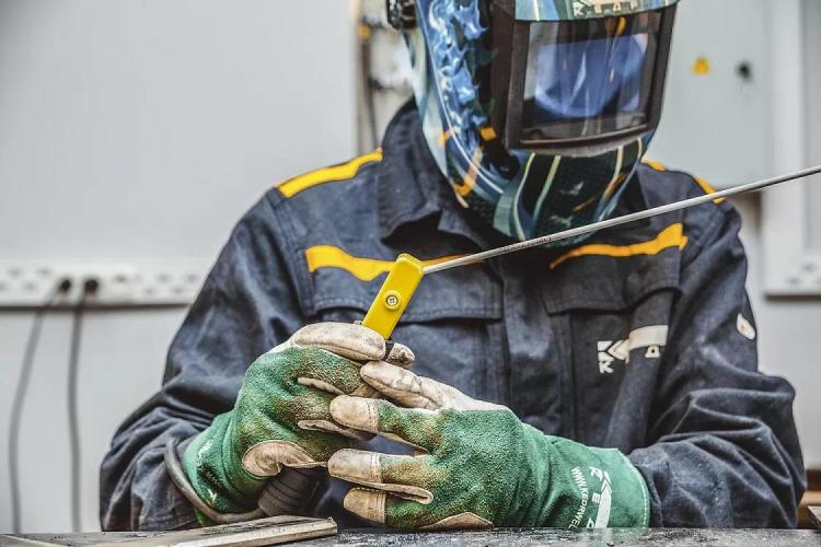 Какой держатель электродов лучше купить в Казахстане