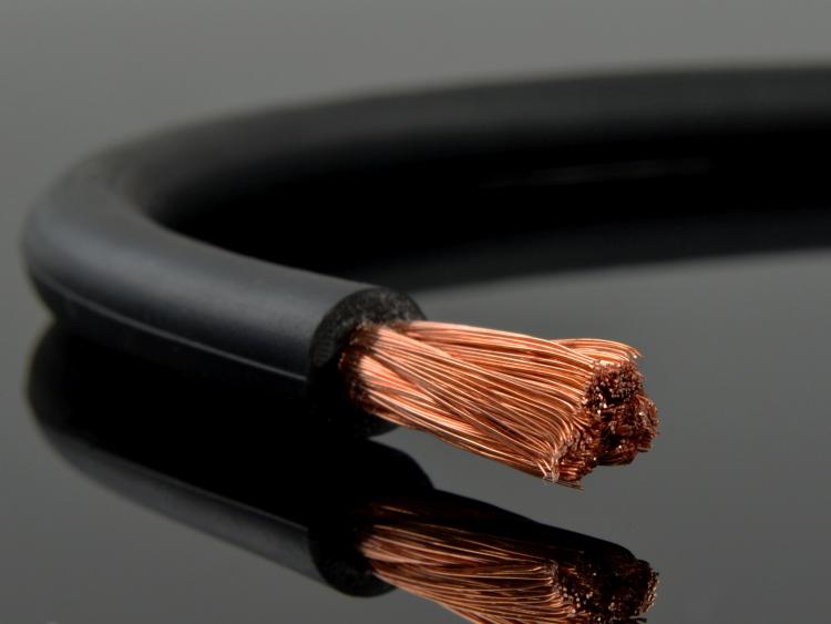 Как выбрать длину сварочного кабеля: влияние на падение напряжения